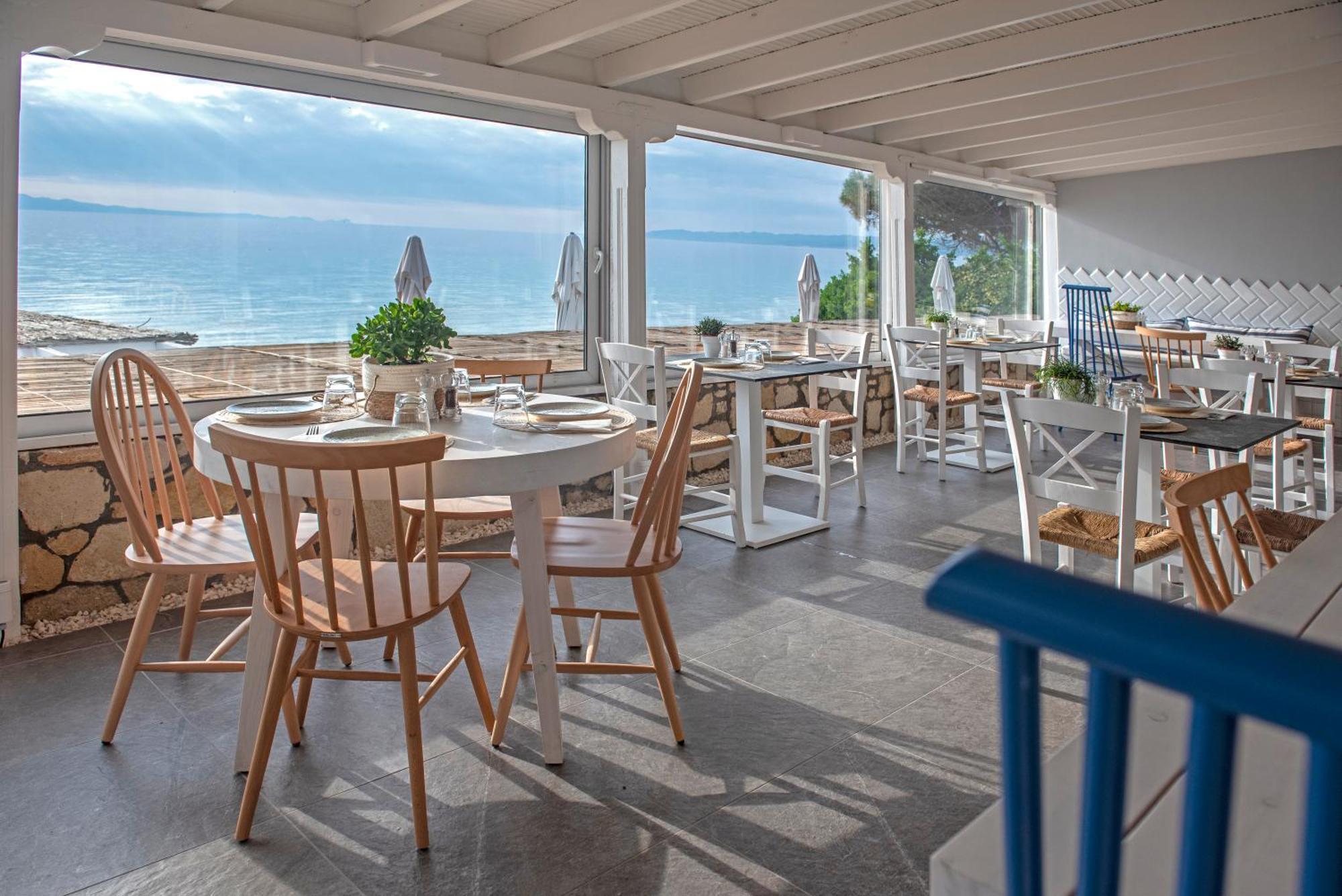 White Suites Resort Afytos Eksteriør billede